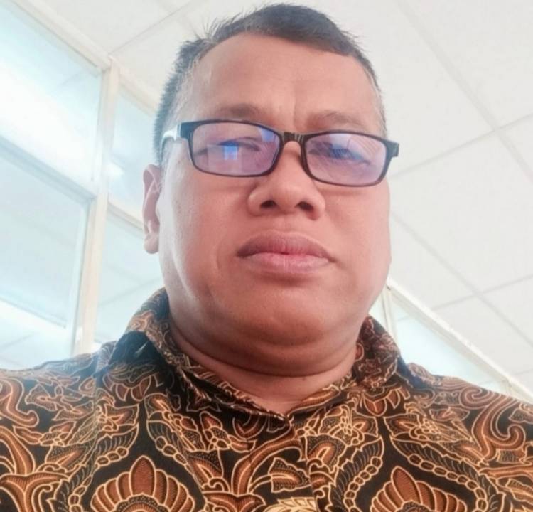 Baliho PSI Ganjar Yenny di Pojok Kandang Sapi