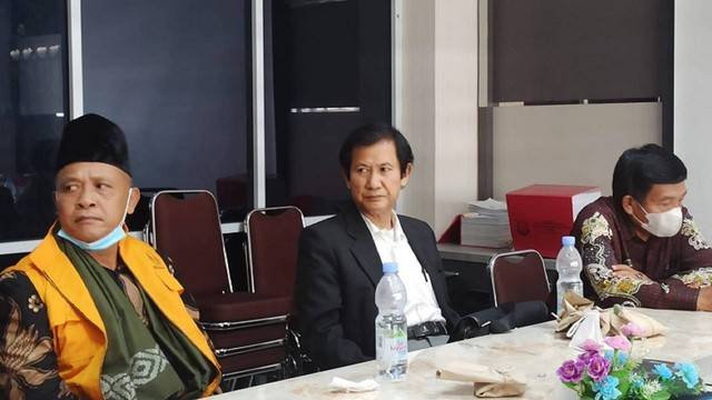 Mantan Rektor UIN Ikuti Sidang Korupsinya Secara Virtual
