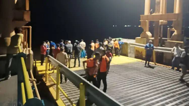 Jasad Penumpang Ro-Ro Bengkalis yang Terjun ke Laut Ditemukan Mengambang