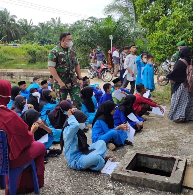 Koramil Sungai Sembilan Gelar Vaksin di Panti Asuhan