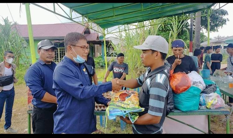 Partai Garuda Bantu Korban Kebakaran di Dumai