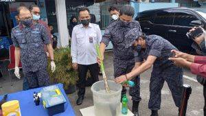 1 Kilogram Sabu-sabu Dilarutkan BNNP Riau dengan Cairan Anti Nyamuk