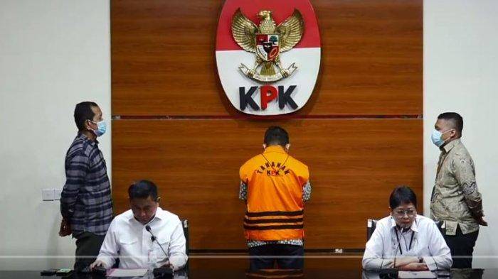 Tersangka Pembangunan Jalan Lingkar Barat Duri Ditahan KPK
