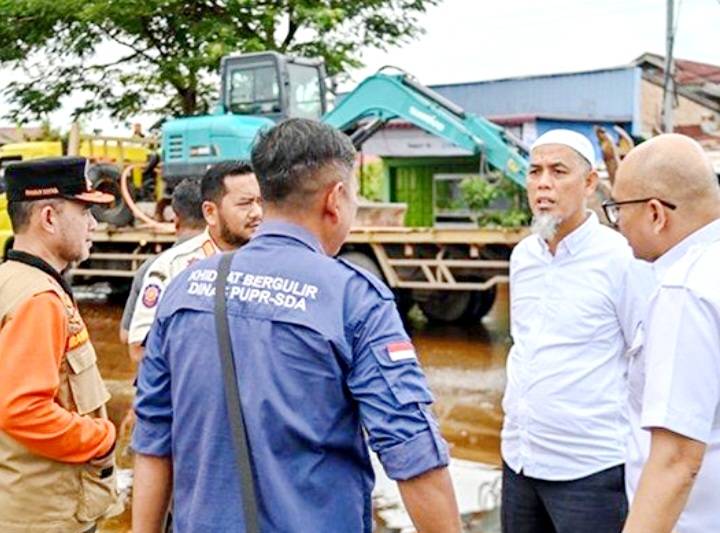 Gerak Cepat Walikota Atasi Banjir Dumai, 5 OPD Diperintahkan Siaga