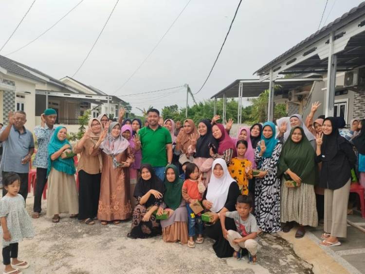 Kaum Ibu-ibu Kecamatan Tuah Madani dan Bina Widya Sepakat Dukung H Suharmansyah SH MH Untuk DPRD Kota Pekanbaru 2024