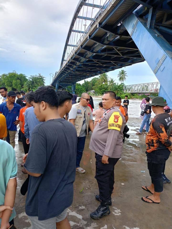 Bocah 9 Tahun Hanyut di Sungai Kampar